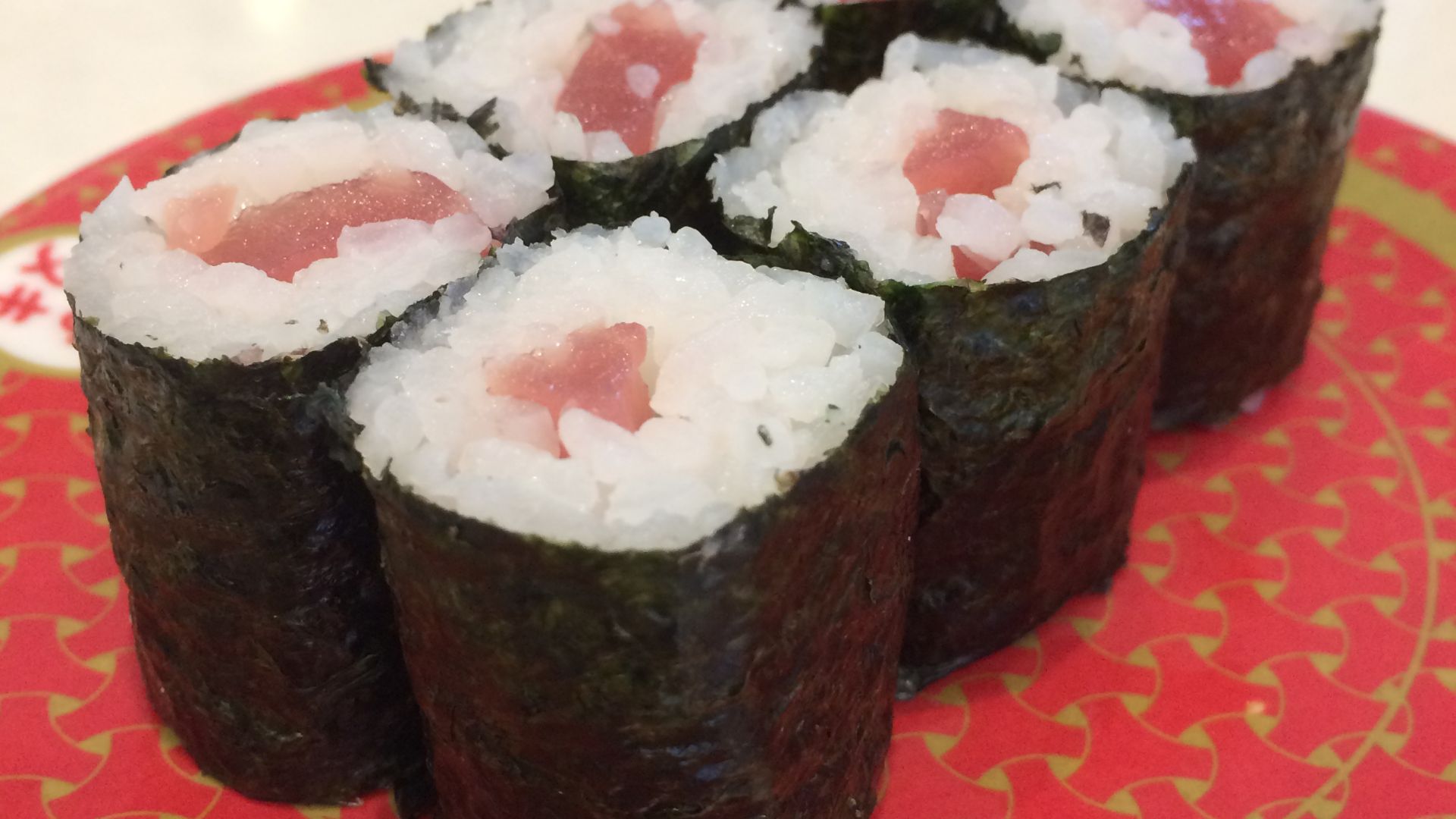 File:Kaiten-zushi 005.jpg