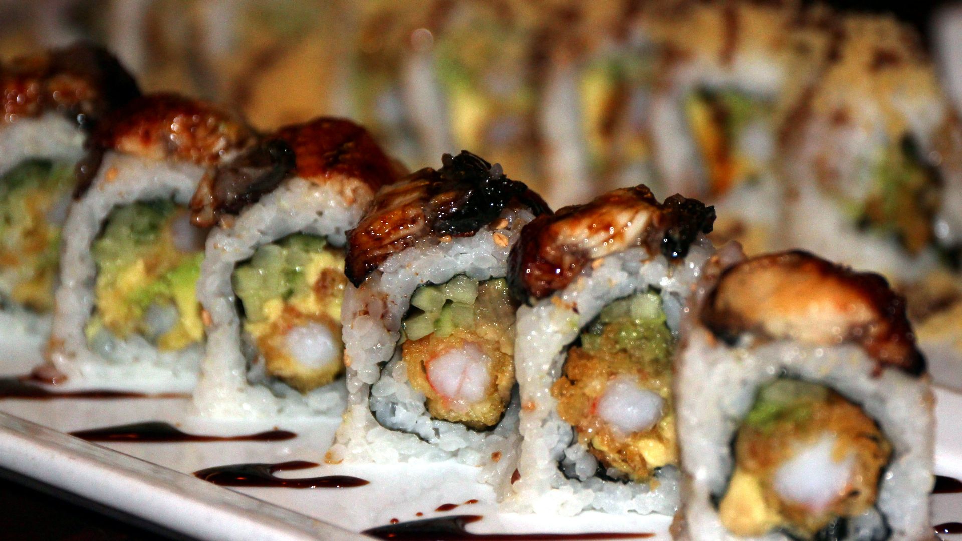 File:Dragon Roll (16213715013).jpg