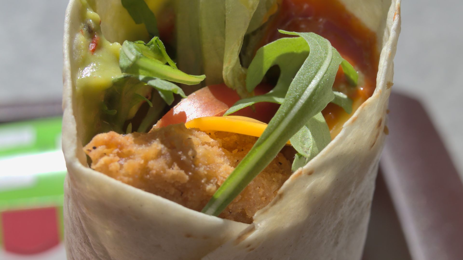 File:2017-05-28 AT Wien 20 Brigittenau, McDonald's Rivergate, Tomato Salsa Crispy Chicken Wrap (50776193102).jpg