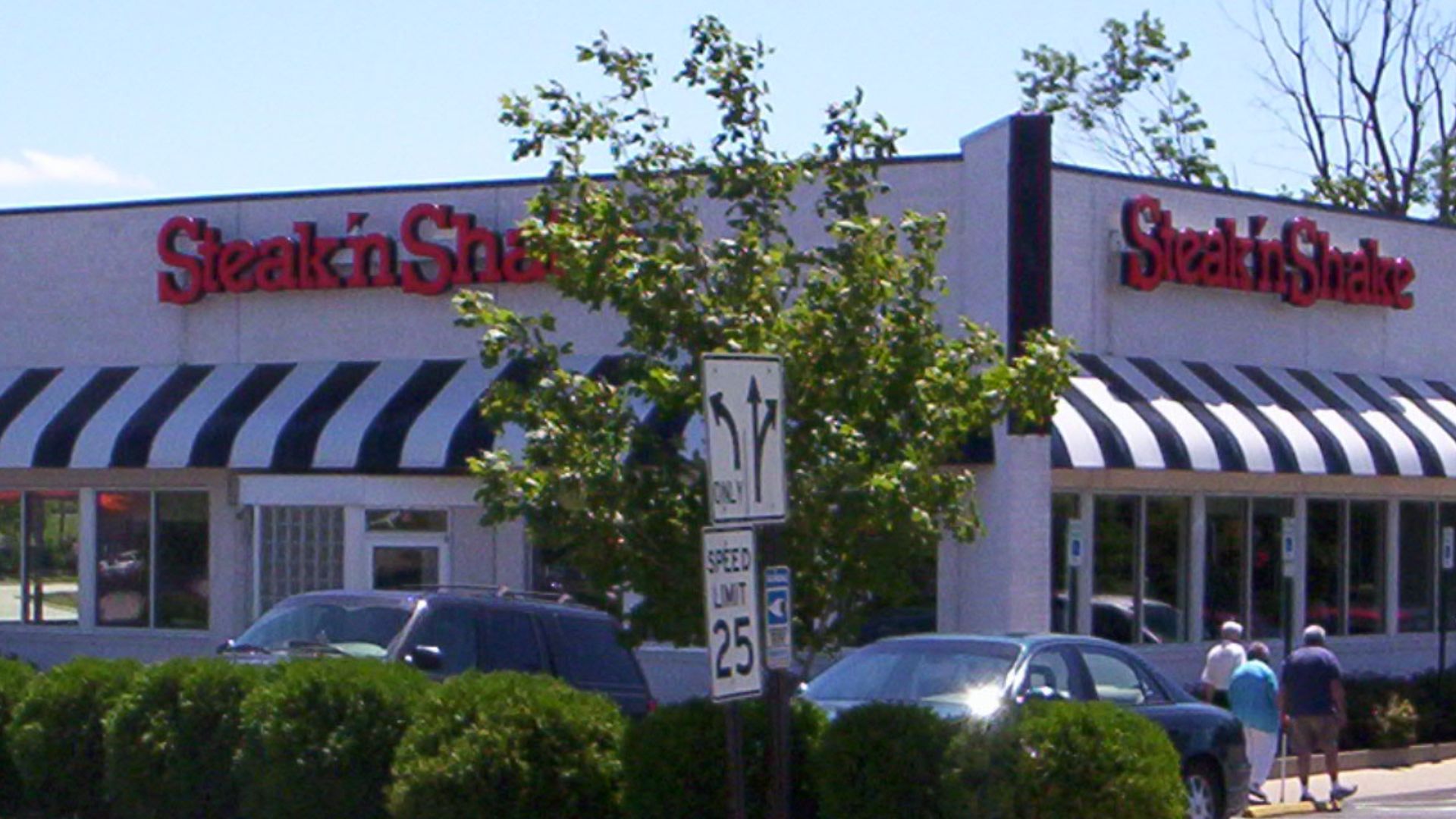 File:Former Steak 'n Shake - panoramio.jpg