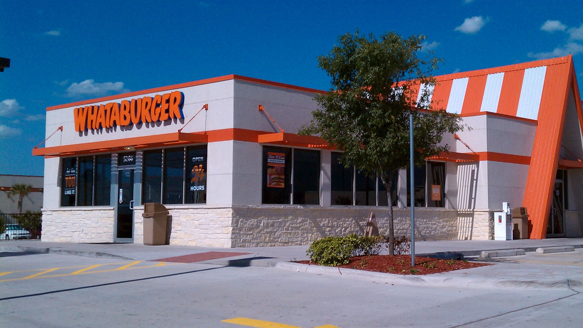 File:Whataburger-Frisco.jpg