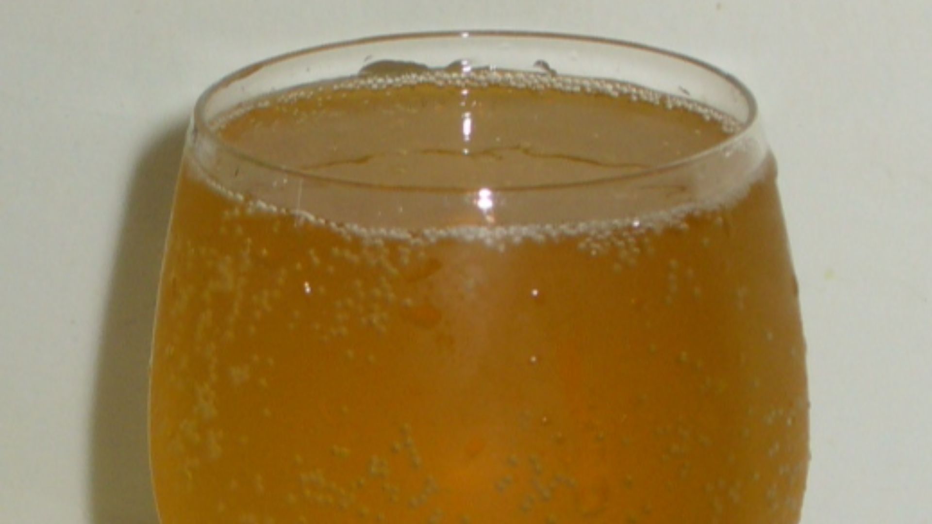 File:Ginger ale.jpg