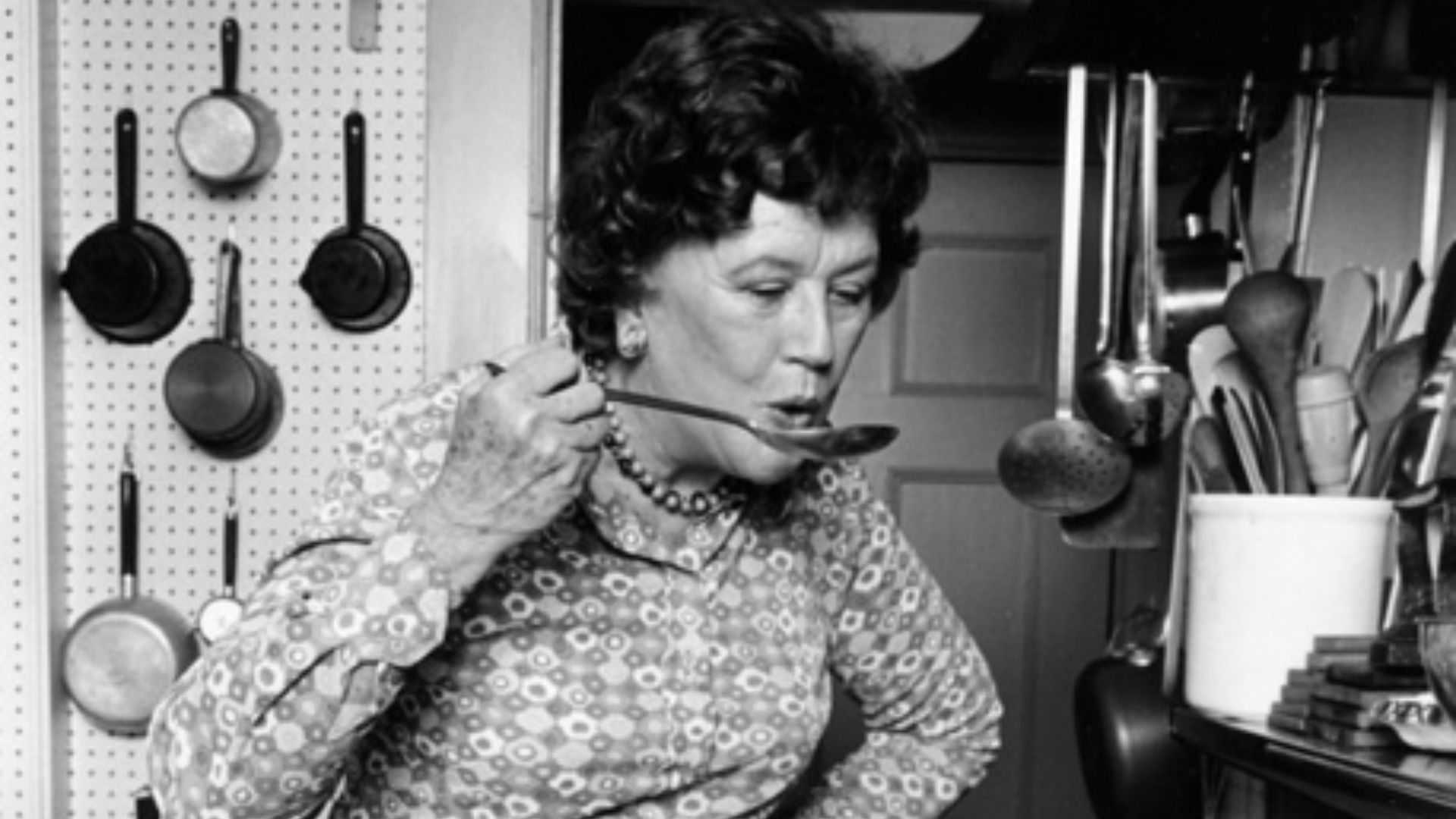 File:Julia Child portrait by ©Lynn Gilbert, 1978.jpg