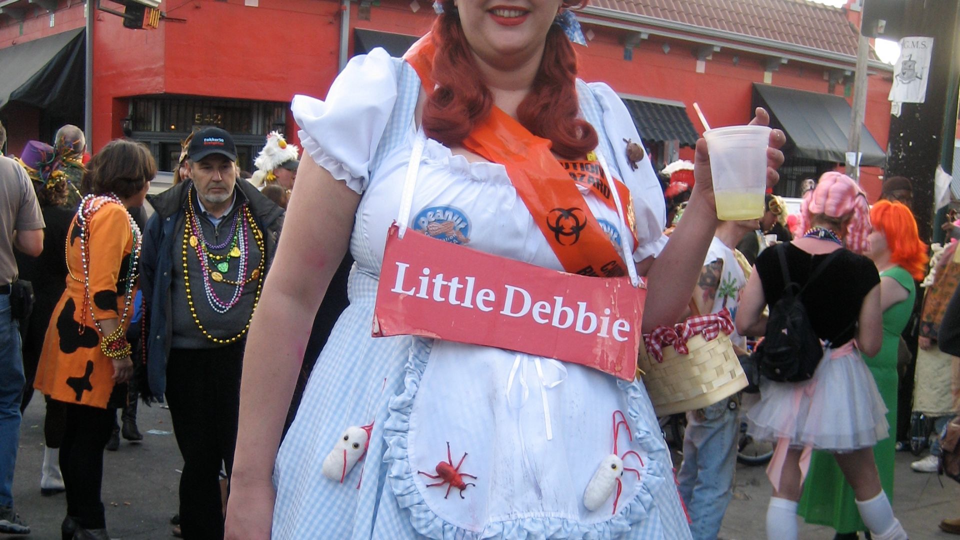 File:LittleDebbieMardiGras2009.JPG