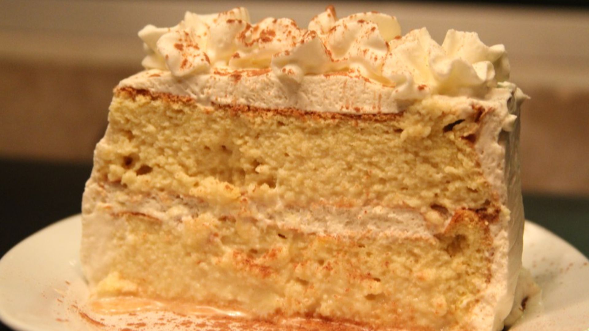 File:Tres Leches Cake (4).jpg