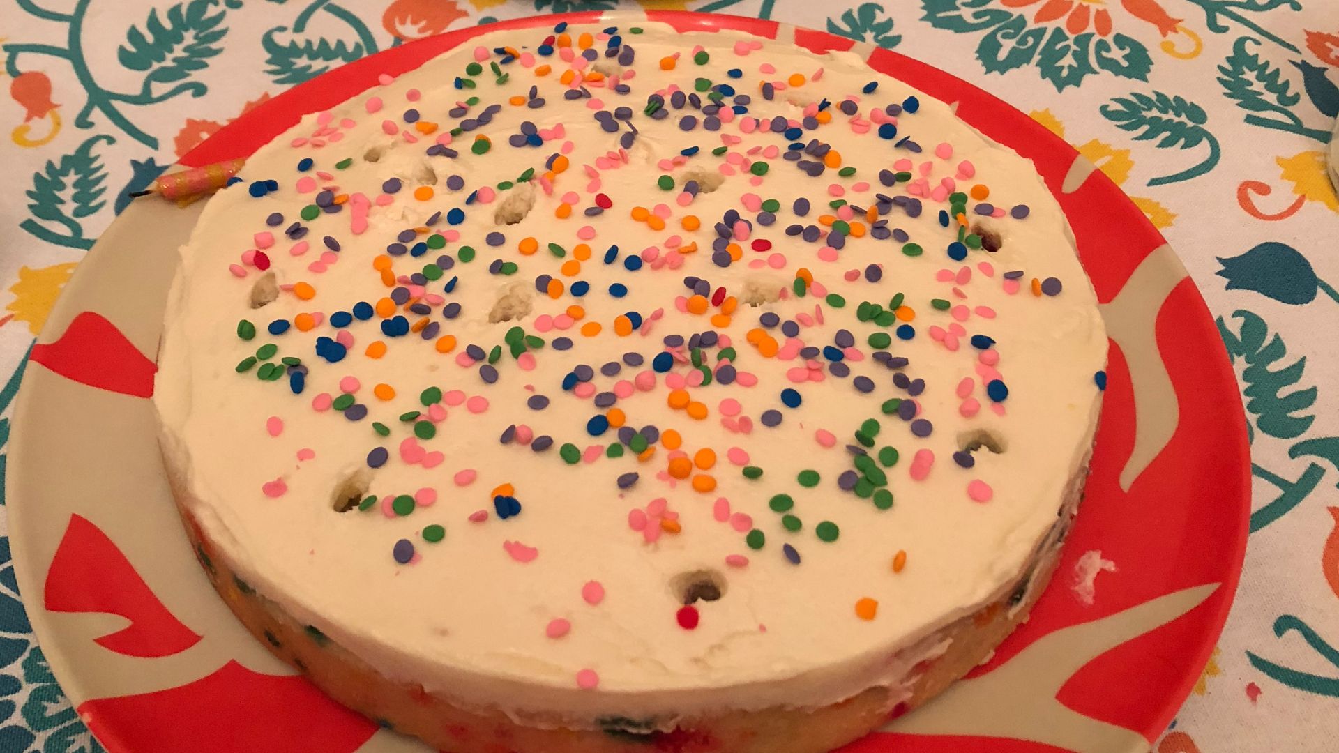 File:Confetti Cake.jpg