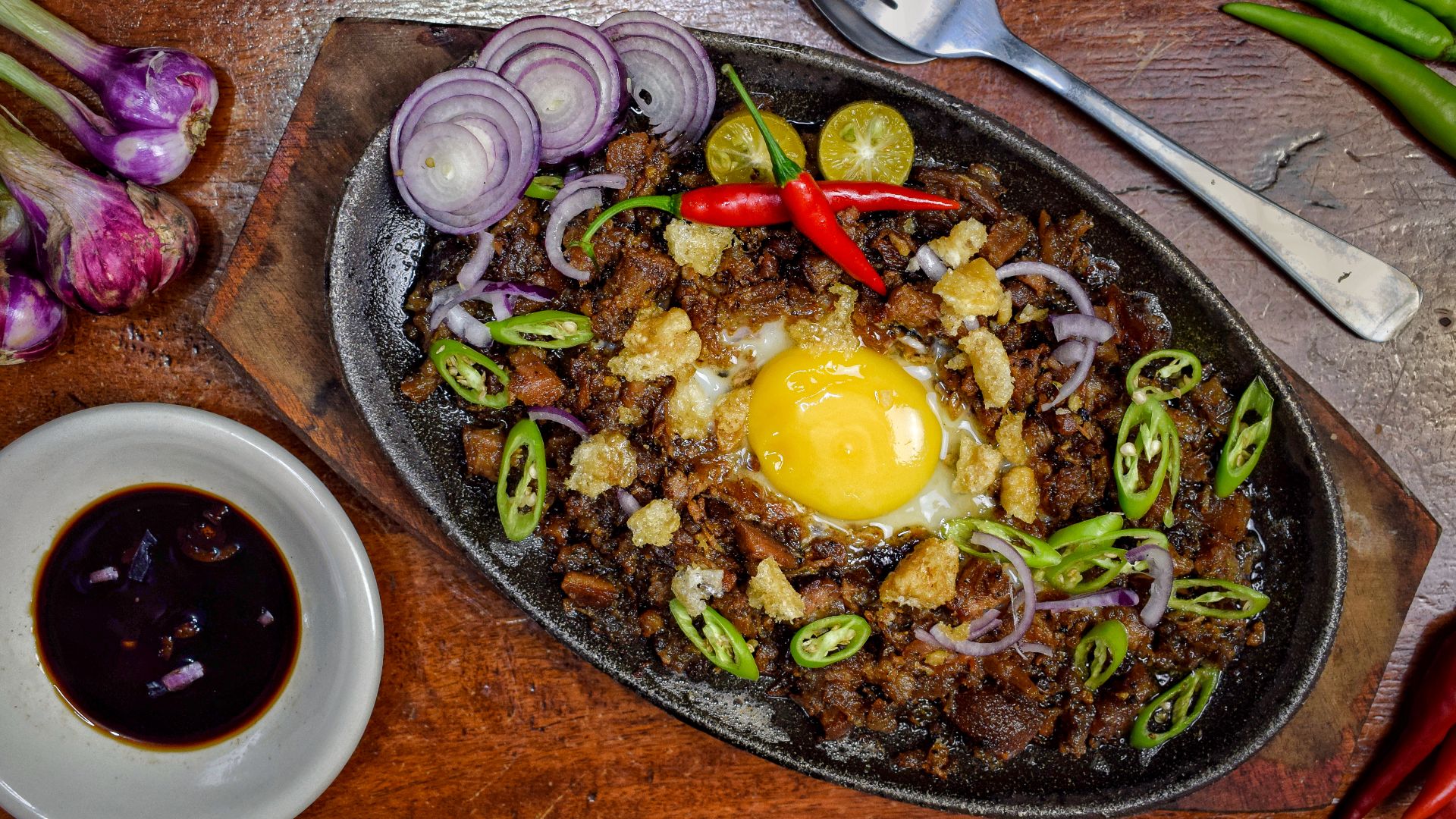 File:Sizzling Sisig.jpg
