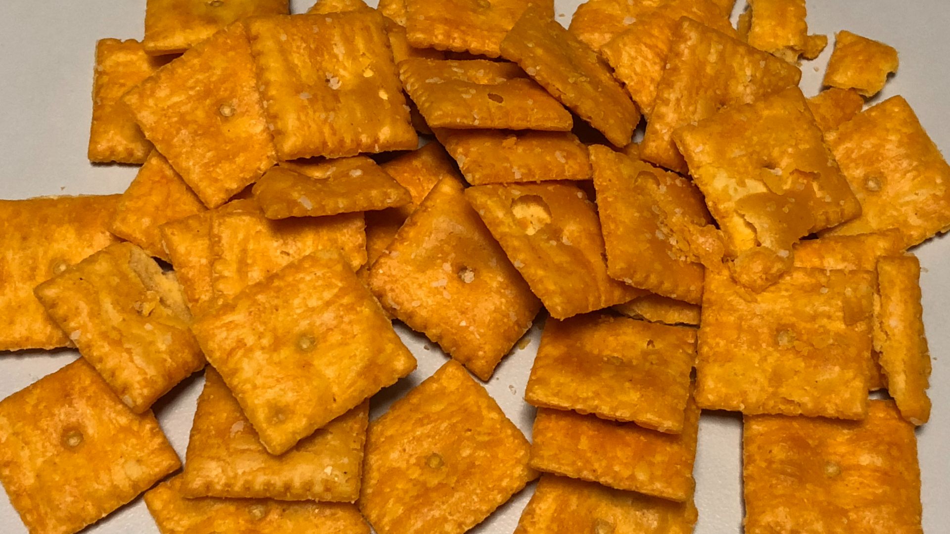 File:2020-07-19 11 25 13 A sample of Cheez-it crackers in the Dulles section of Sterling, Loudoun County, Virginia.jpg