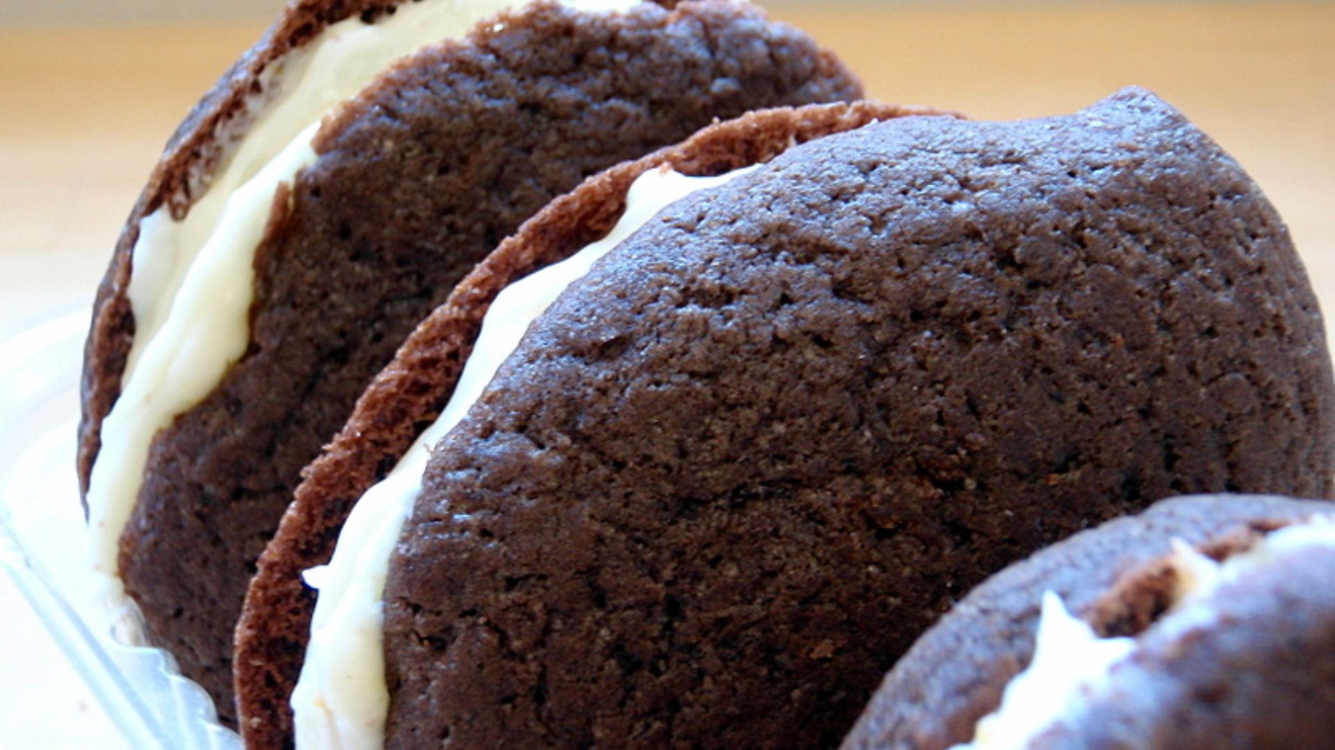 File:Whoopie pies on their side, March 2009.jpg