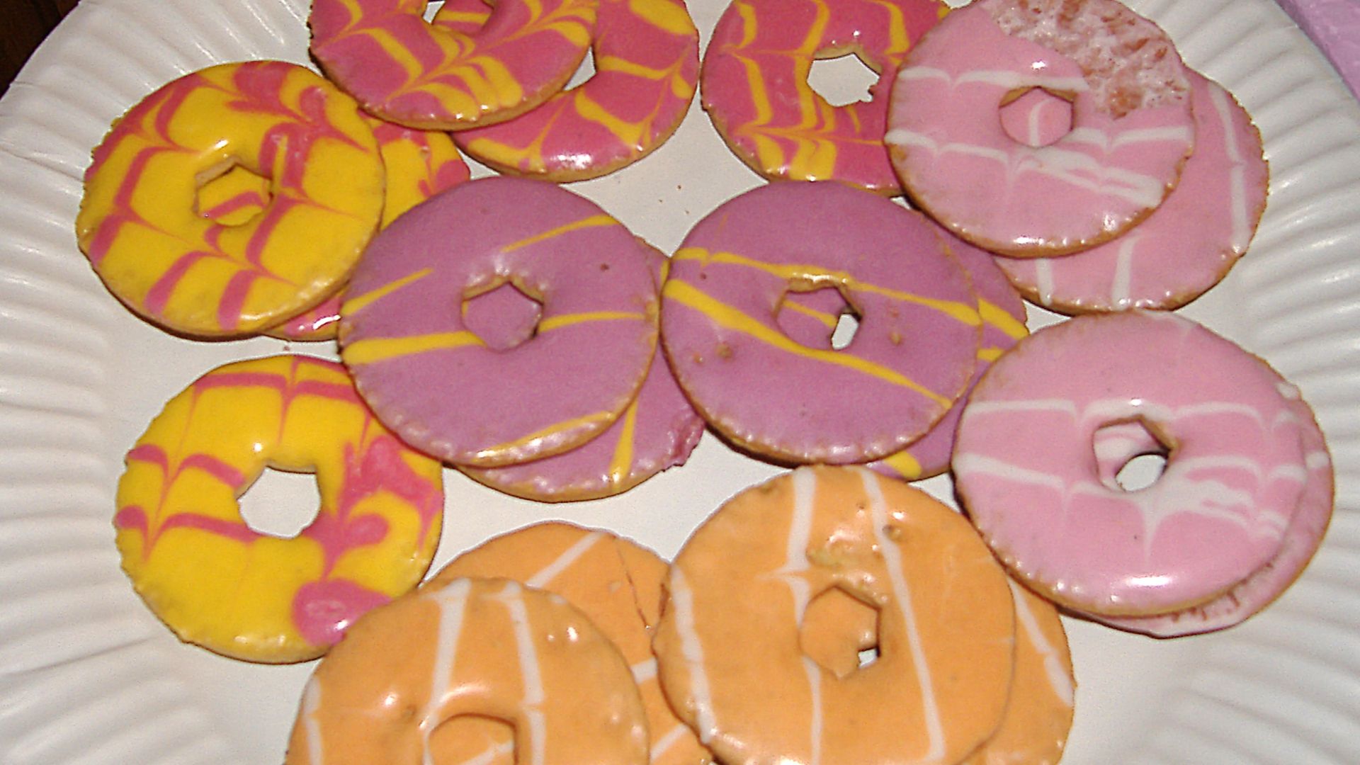 File:Nottingham MMB 11 Party Rings.jpg