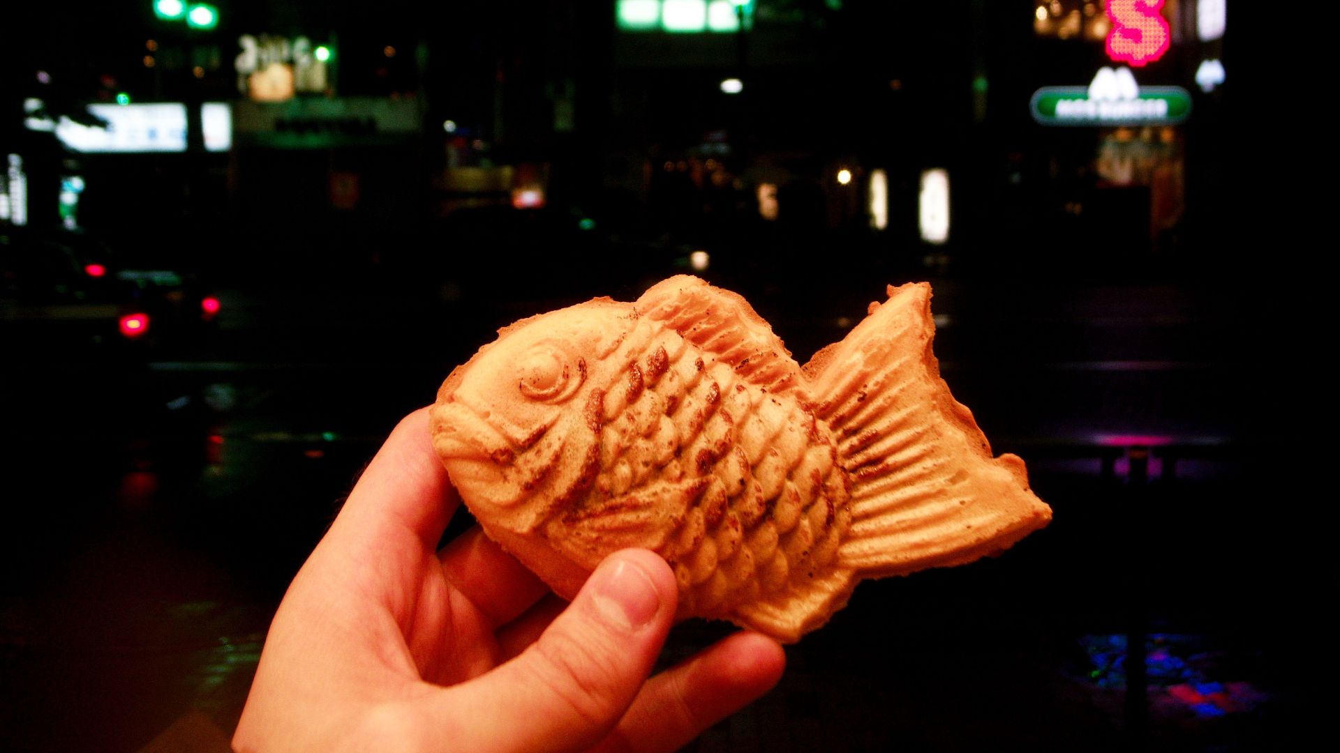 File:Taiyaki - sweet beanpaste filled fish waffle.jpg