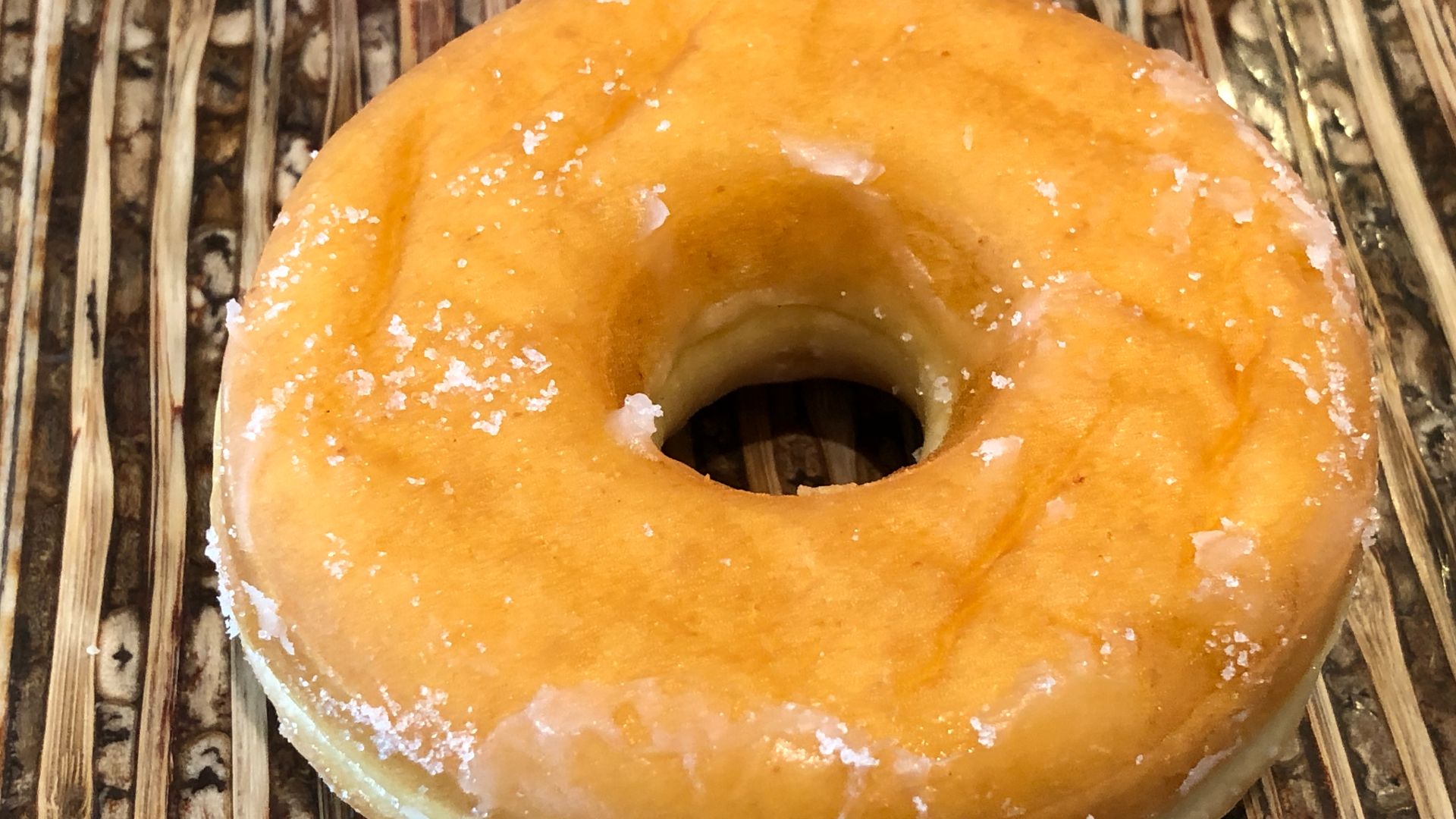File:2021-10-05 11 31 49 Glazed doughnut from Dunkin' Donuts at Councourse D of Washington Dulles International Airport in the Dulles section of Sterling, Loudoun County, Virginia.jpg