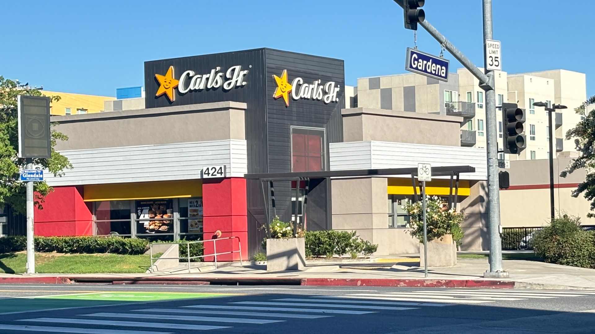 File:Carl's Jr. restaurant in Glendale, California.jpg