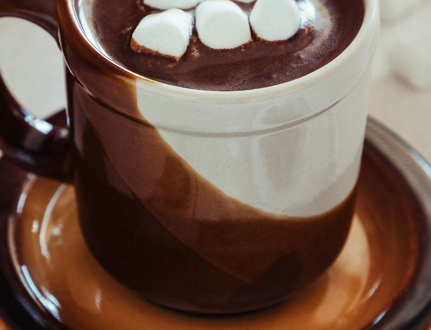 Here's How To Make Café-Quality Hot Chocolate At Home - TheSpicyChefs
