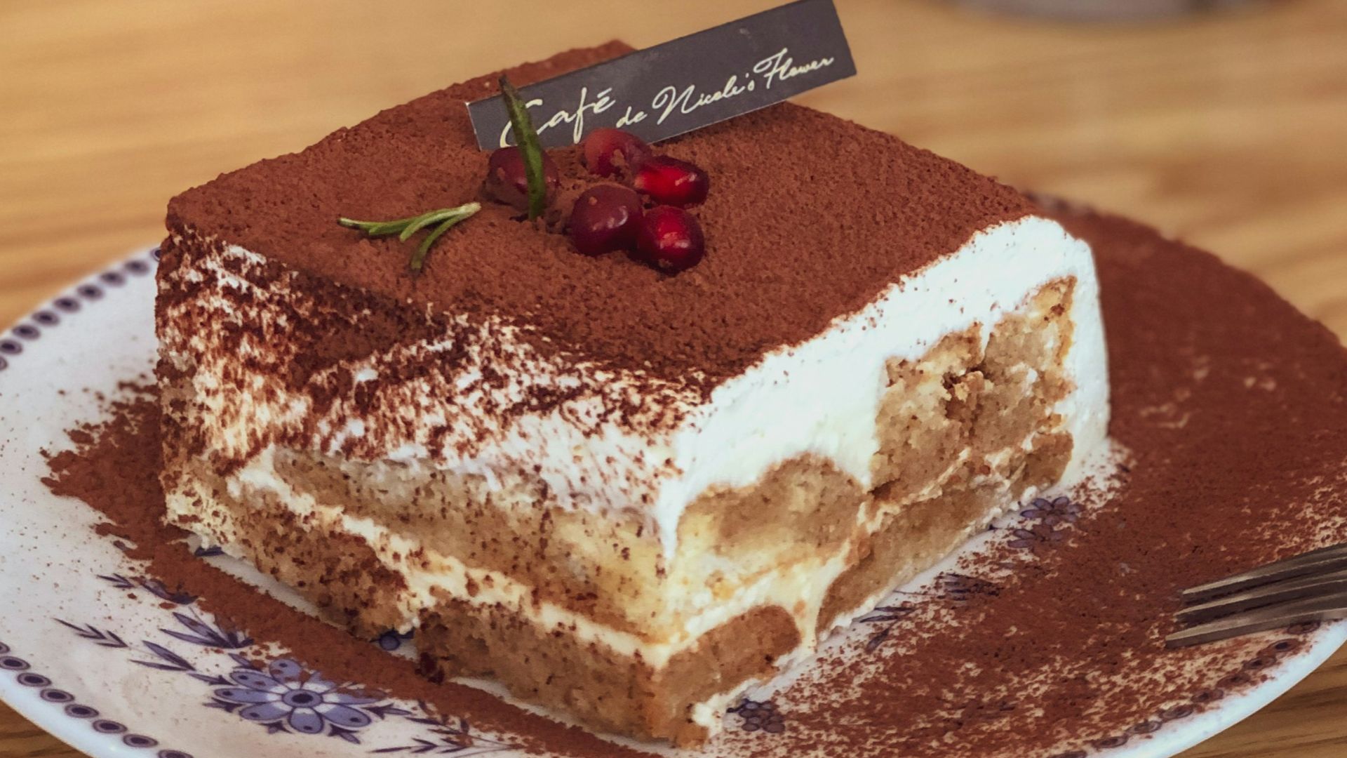 white and brown ceramic cake