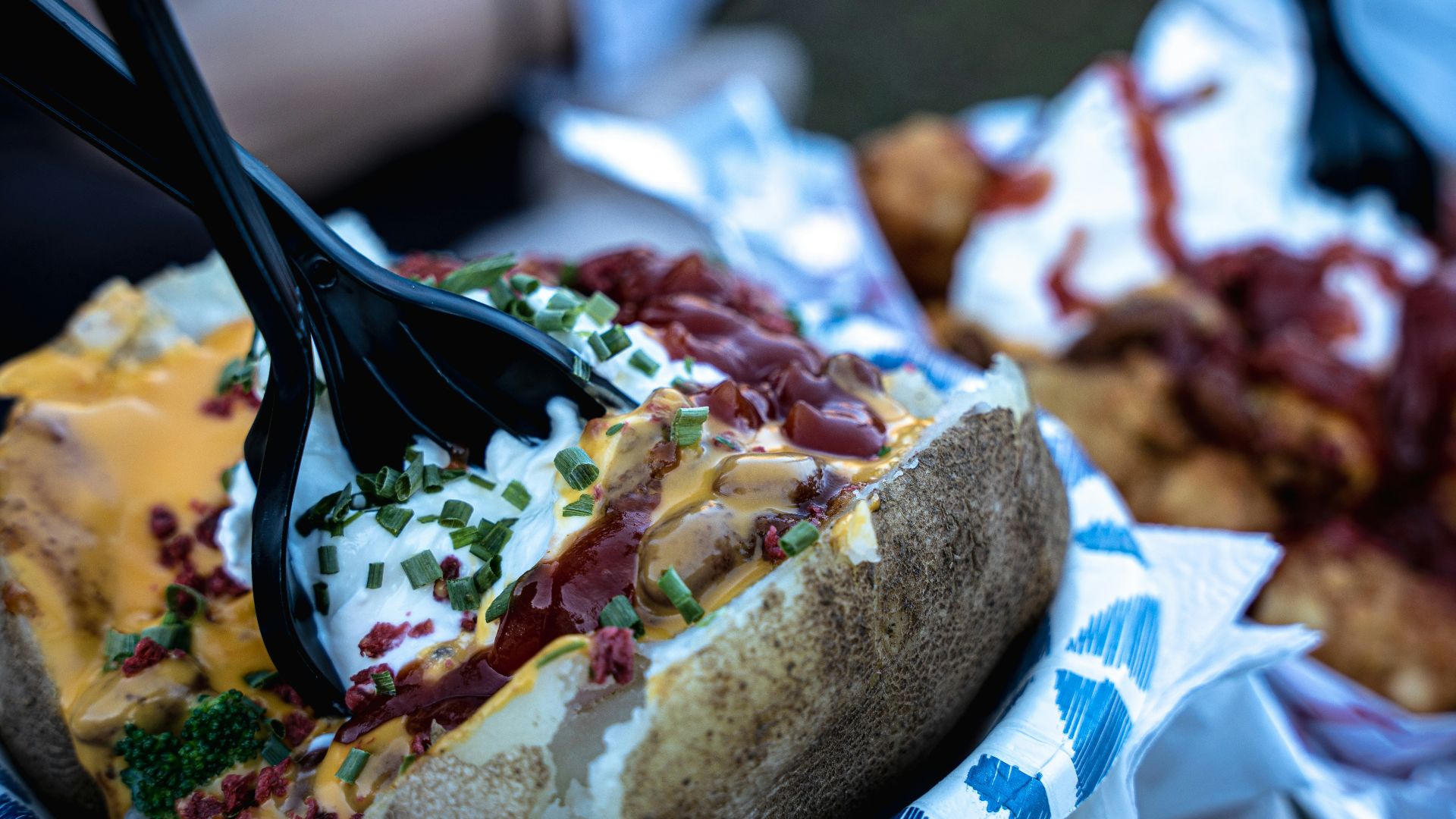 a sandwich with meat and vegetables