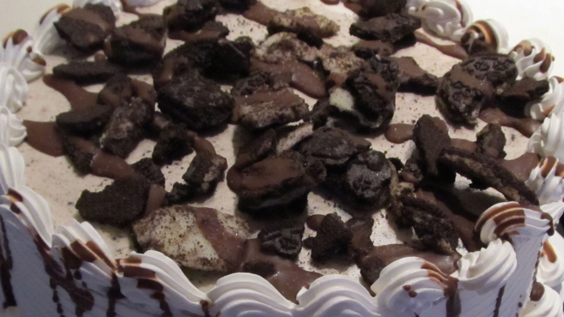 File:Birthday Cake (14196316405).jpg