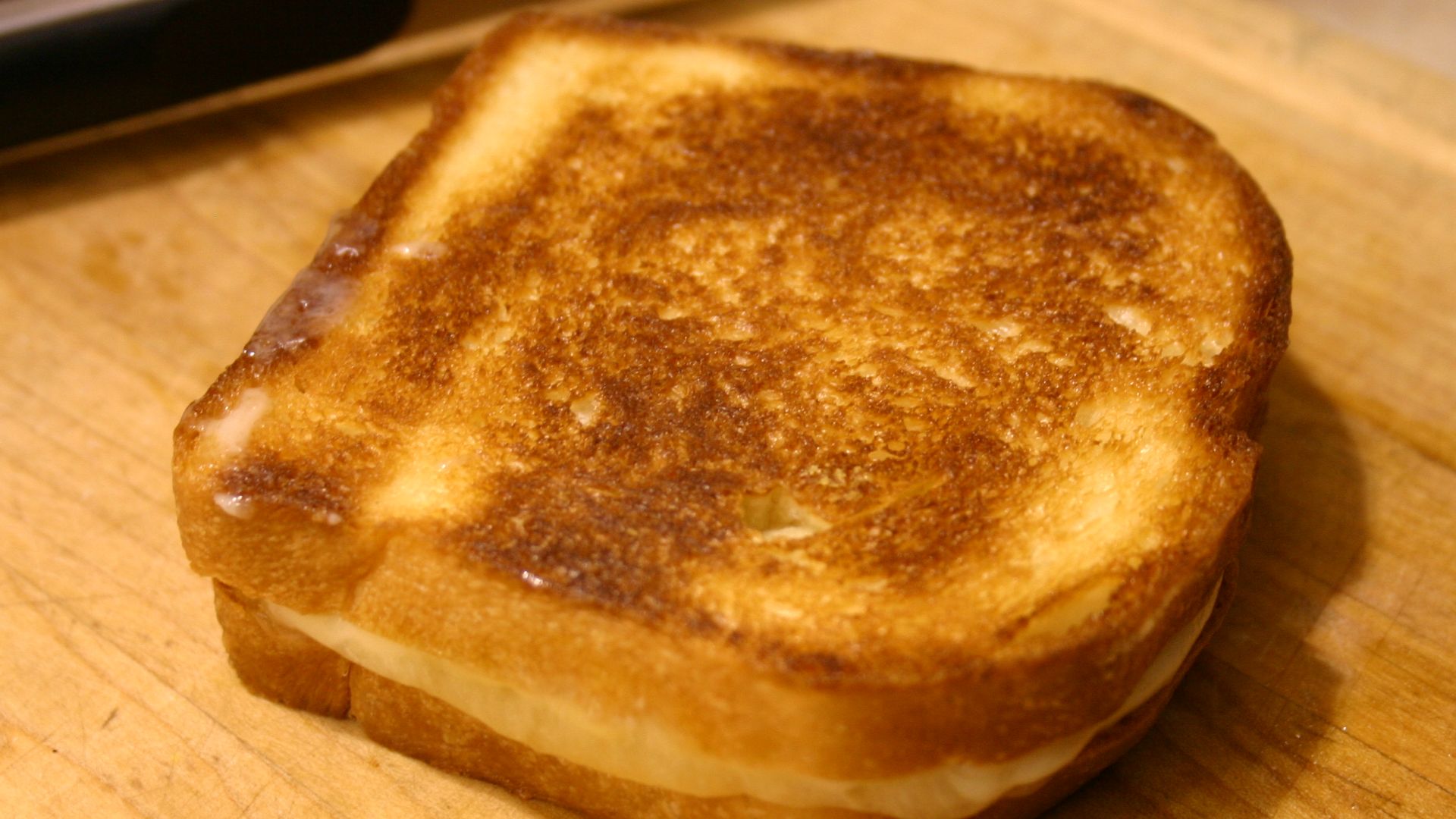 File:Simple grilled cheese.jpg