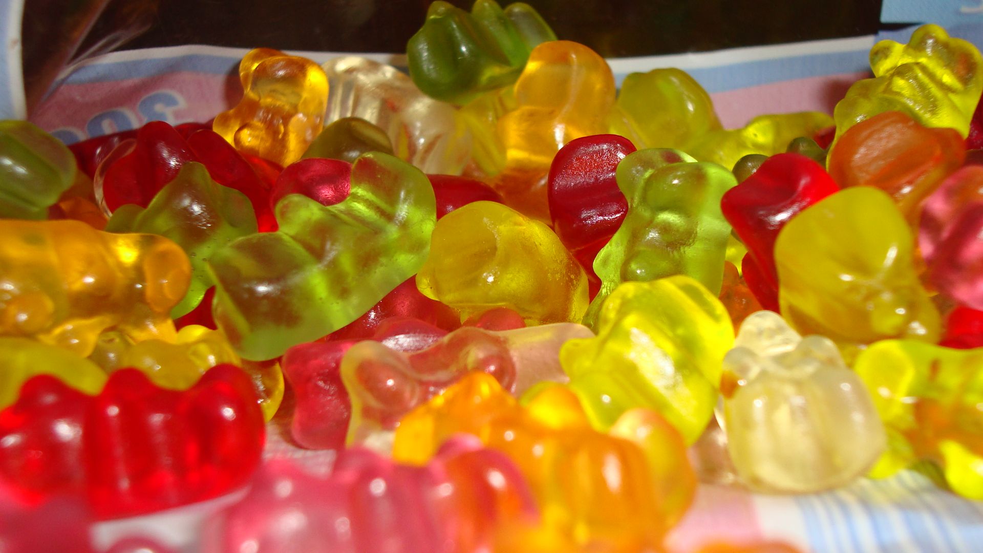 File:Gummy Bears! (3217954776).jpg