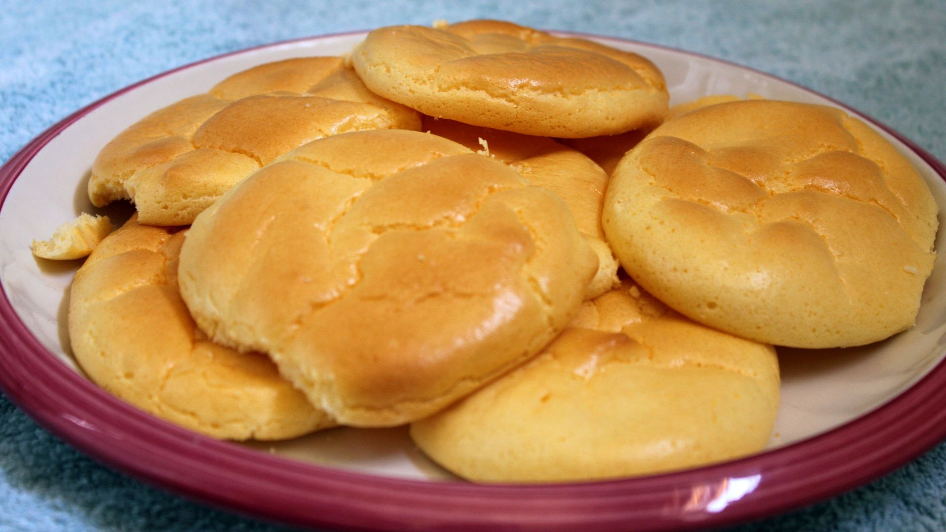 File:Cloud-bread-3529136.jpg