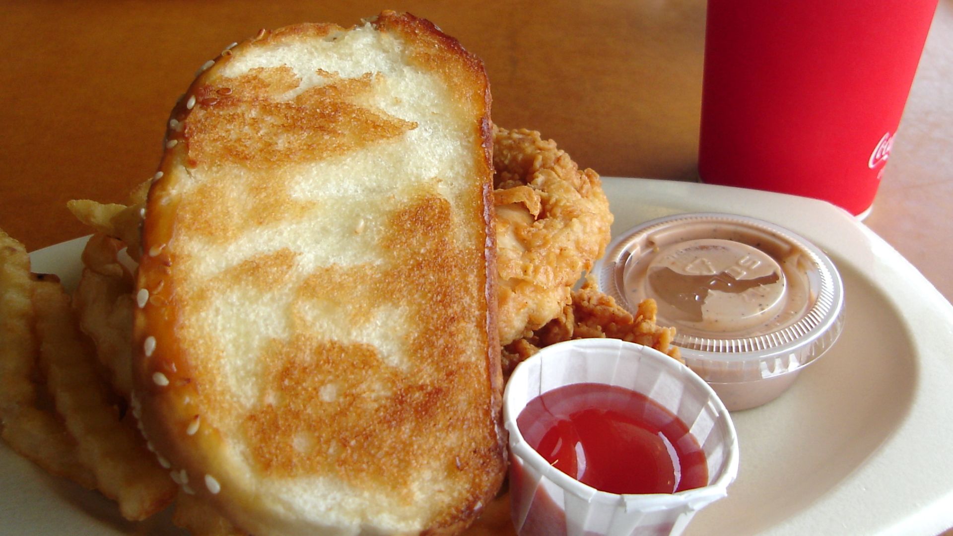 File:Raising Cane's 3 Finger Combo.jpg