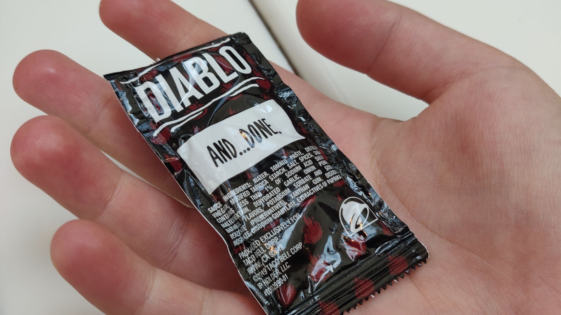 File:Taco bell diablo hot sauce.jpg