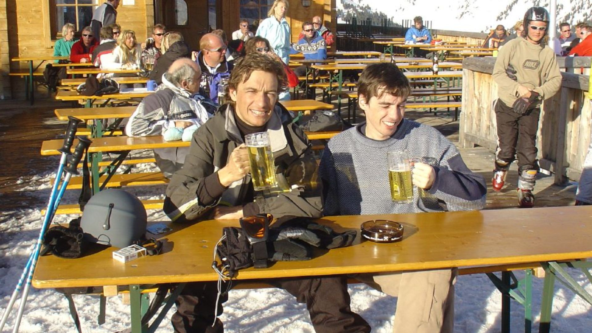 File:Après ski in Gerlos, Tyrol.jpg