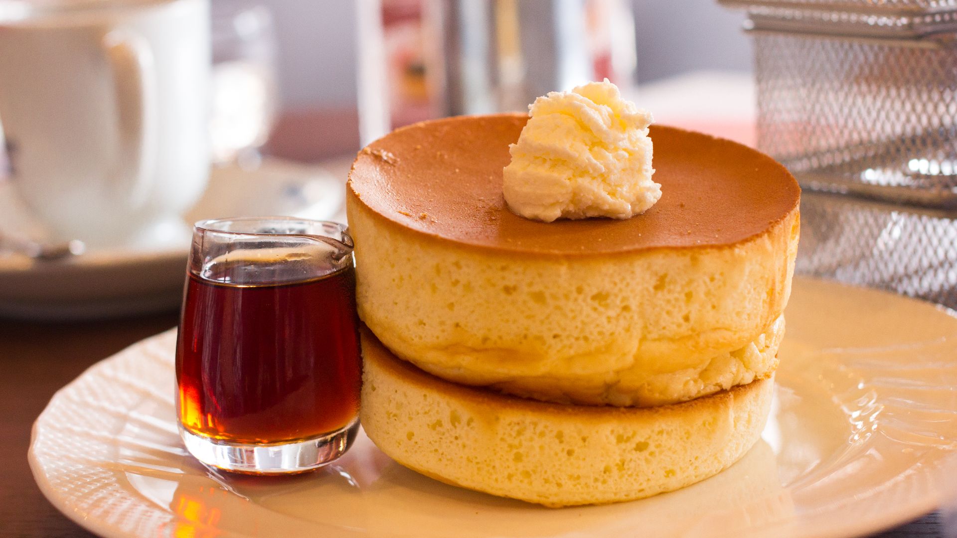 File:Souffle Pan Cake in Japan.jpg