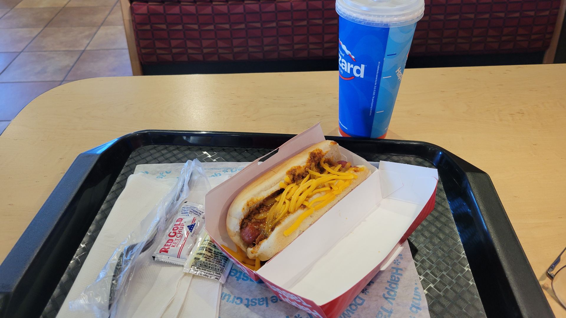 1778864052cc537652813888f5d5bcb4edd3caf01c363ed702.jpg
