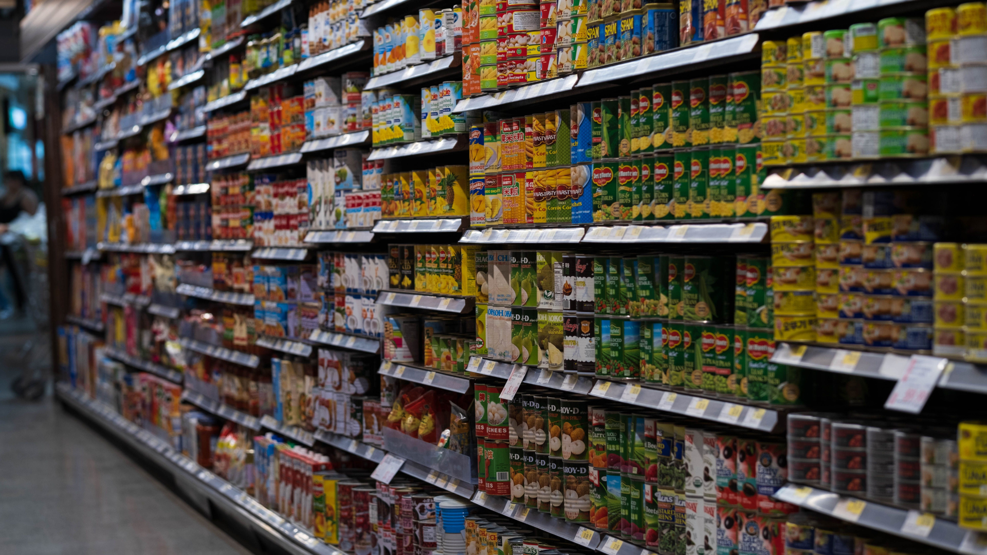 big-wall-of-canned-food-thumb-rss.png
