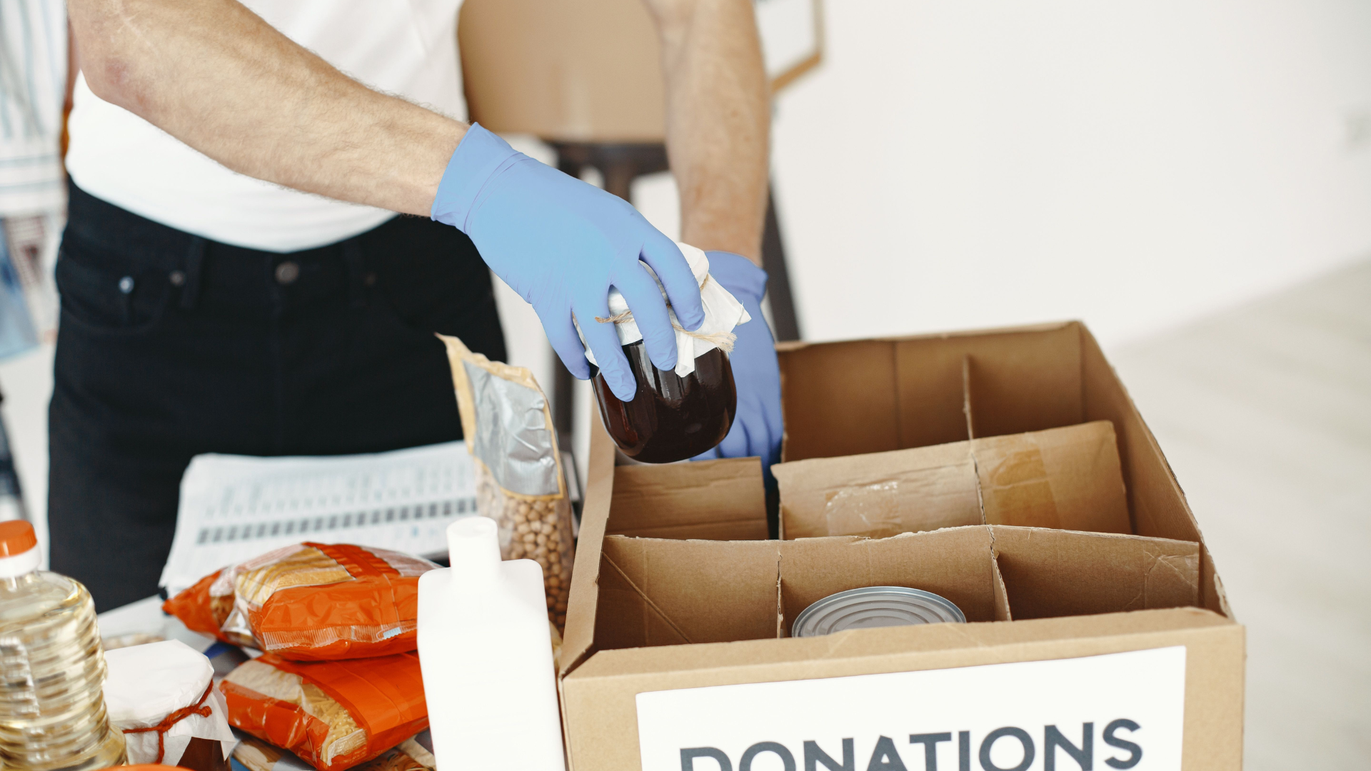 donation-to-food-bank-thumb-rss.png