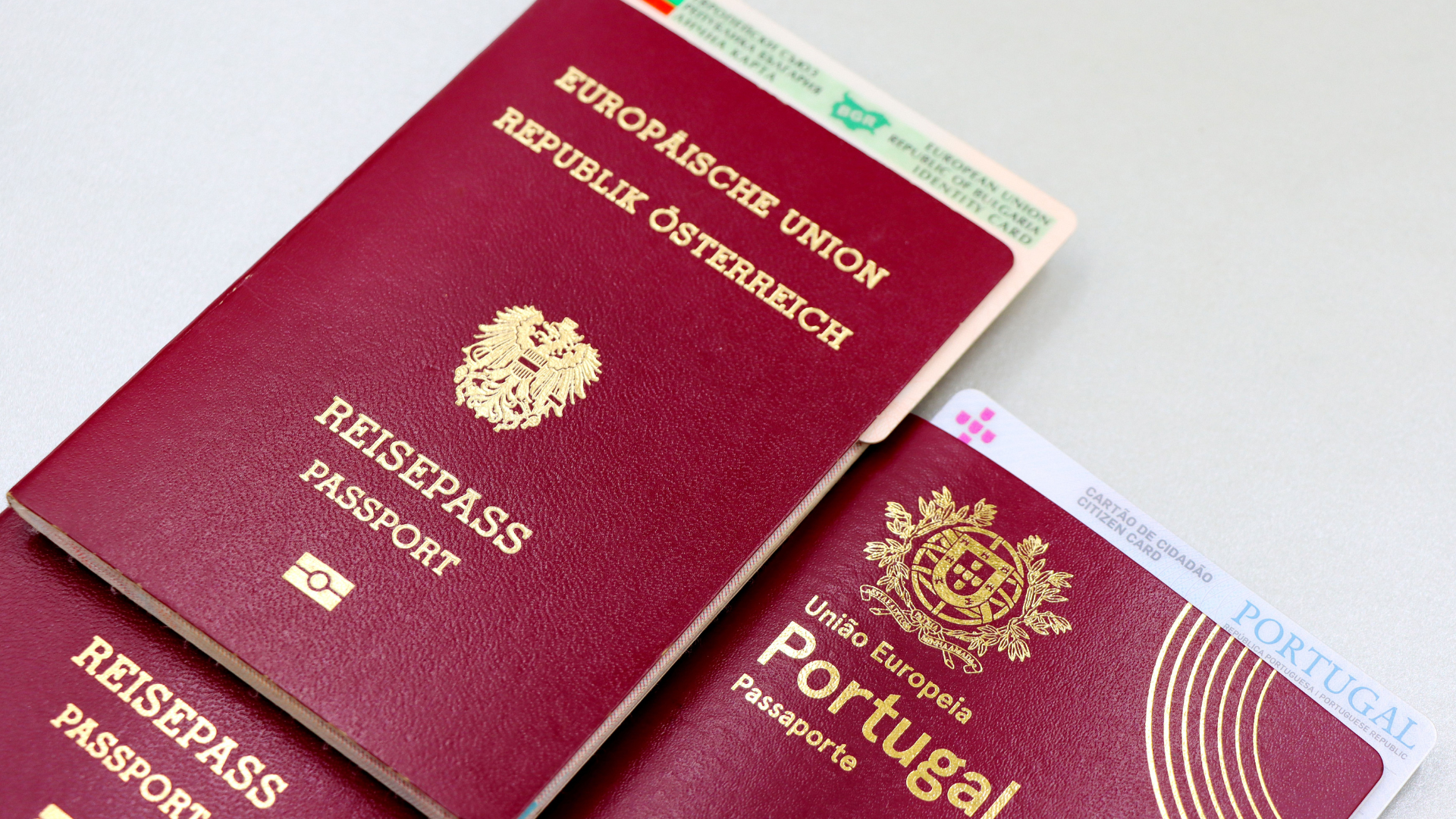 passports-lying-on-thumb-rss.png
