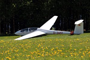 glider-3381681-300x200.jpg