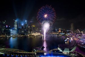 1_singapore_national_day_parade_2011_fireworks-300x200.jpg