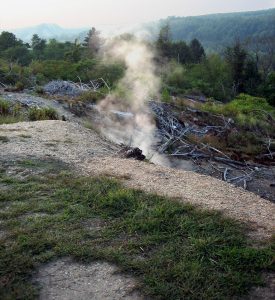 Centralia_smoke_rising-275x300.jpg