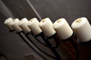 candles-633409-300x199.jpg