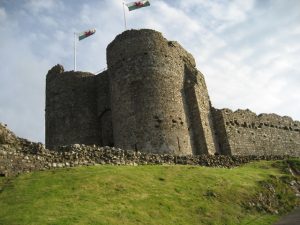 Criccieth_Castle_-_geograph.org_.uk_-_597029-300x225.jpg