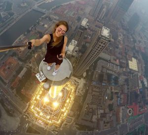 selfie5-300x273.jpg