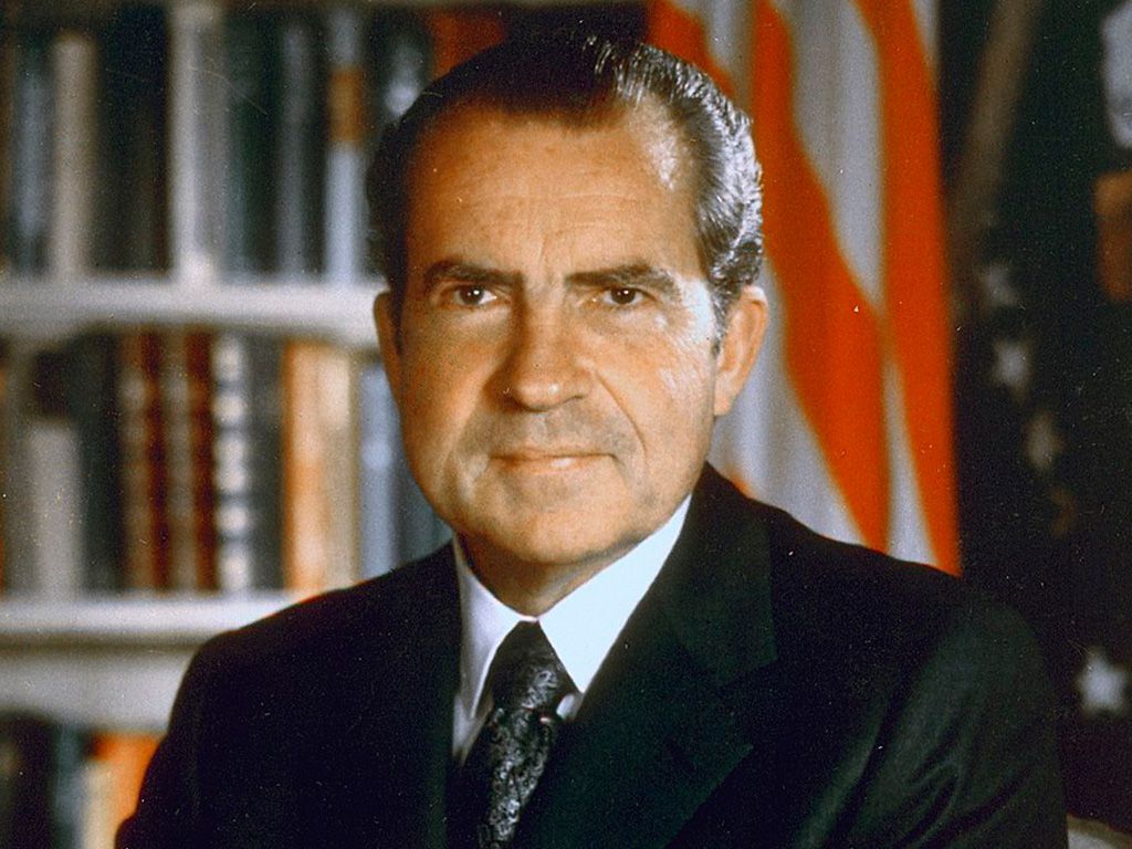 resize1280px-Nixon_30-0316a.jpg.optimal.jpg
