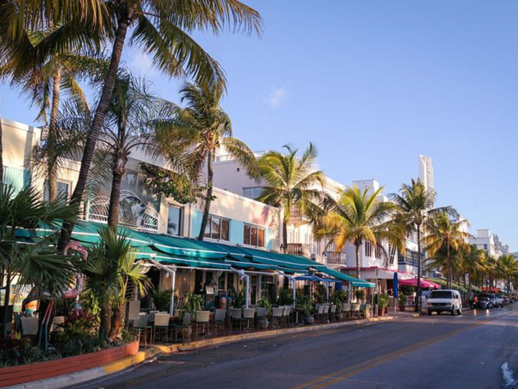 resizeOcean_Drive_Miami_Beach_01-768x512-1.png