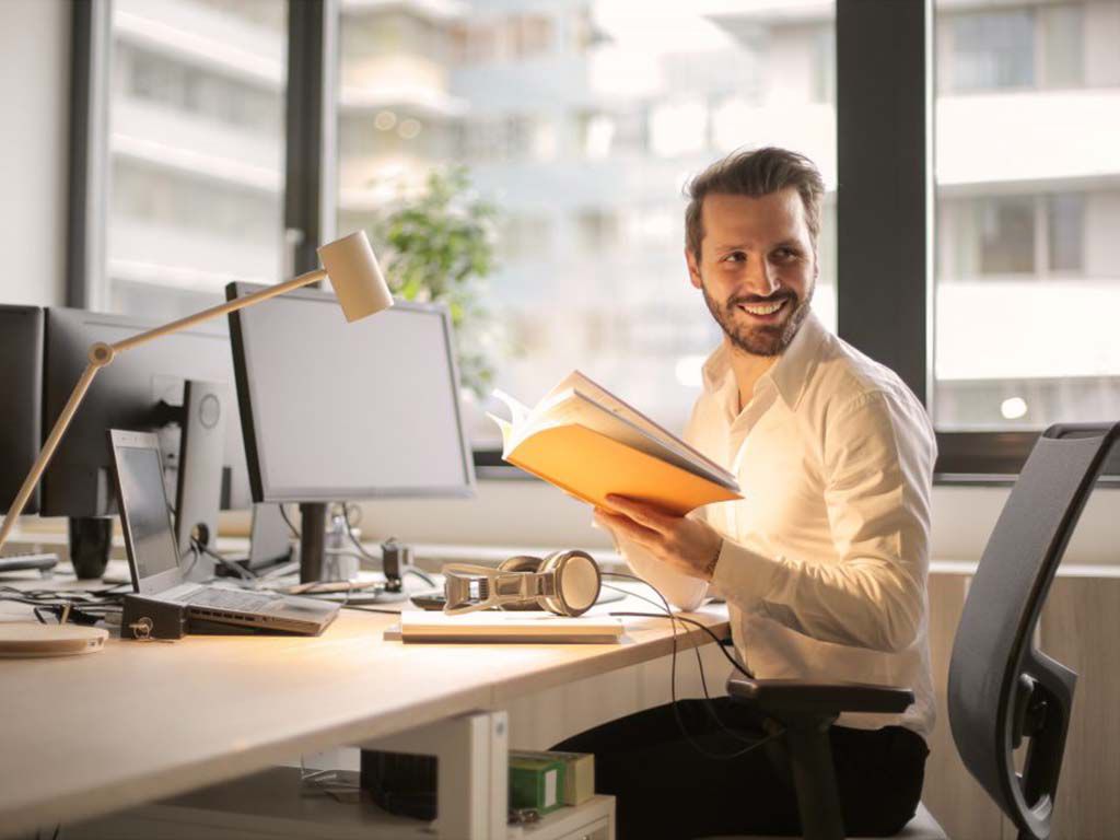 resizeadult-blur-businessman-927022-1024x683-1.jpg.optimal.jpg