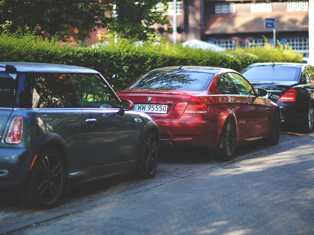 resizecars-parked-along-way-6147.jpg.optimal.jpg