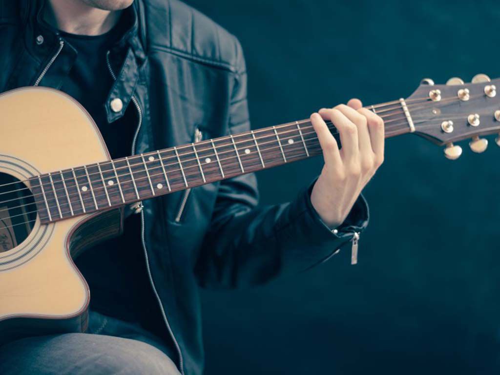 resizeguitar-756326-1024x680-1.jpg.optimal.jpg