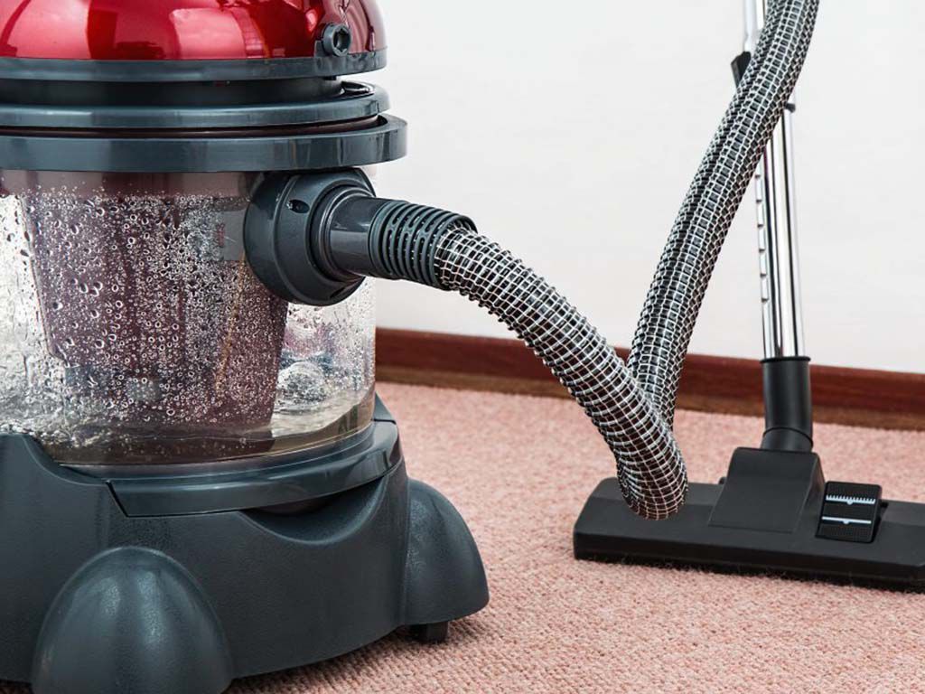 resizevacuum-cleaner-657719-1024x683-1.jpg.optimal.jpg