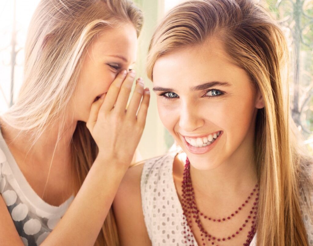blaspheme_blonde_chatting_communication_friends_friendship_funny_girls-9138-1551766743949-1024x804.jpg.optimal.jpg