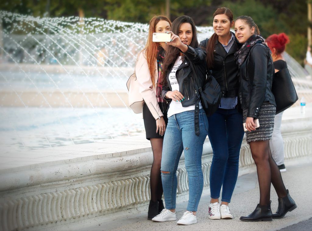 girls-4740909-1024x757-1.jpg.optimal.jpg
