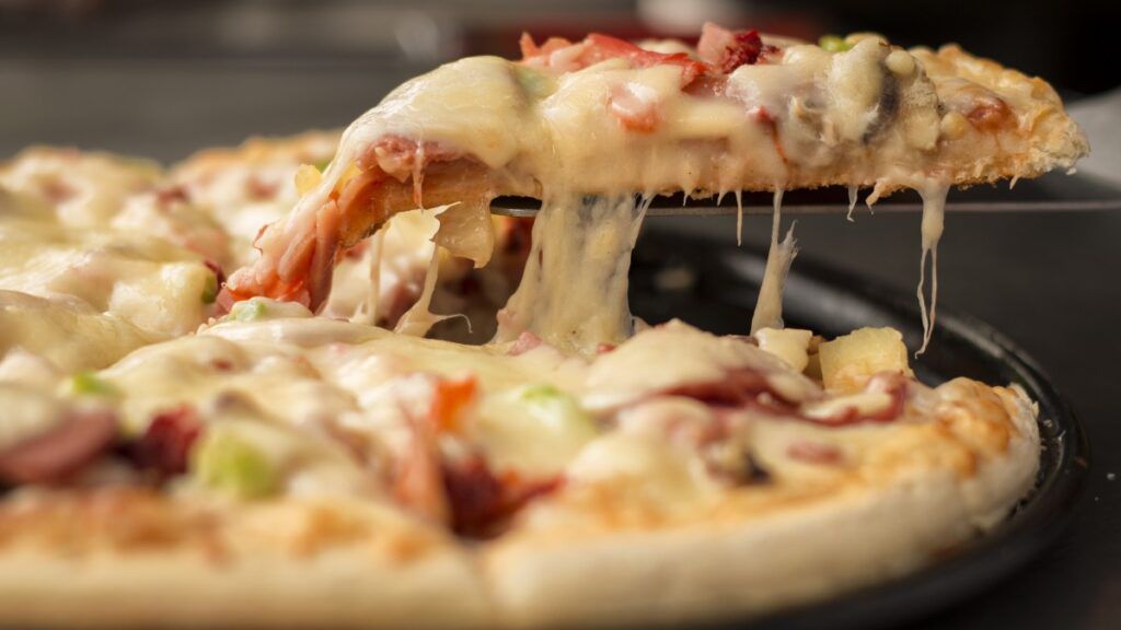 pizza_food_fast_food_muzarella_italian_food_homemade_food-635755-1551767473435-1024x576.jpg.optimal.jpg