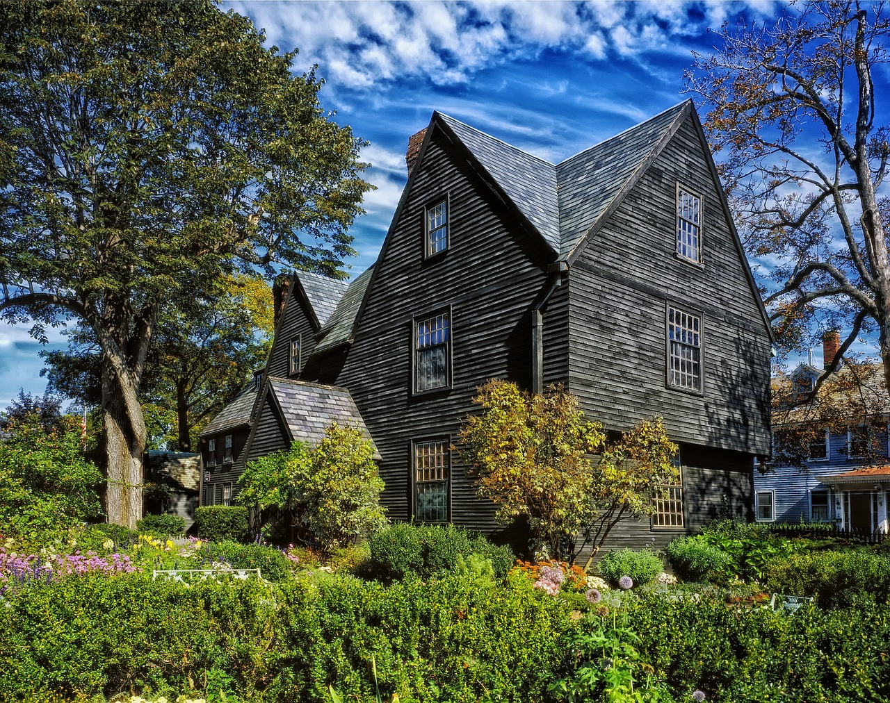 house-of-seven-gables-404200_1280.jpg