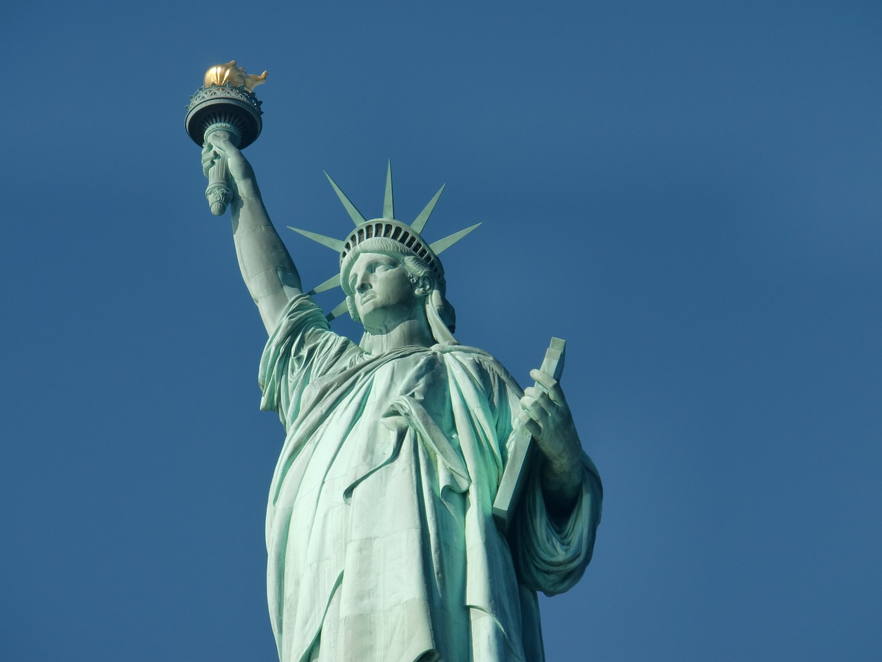 statue-of-liberty-271430_1280.jpg