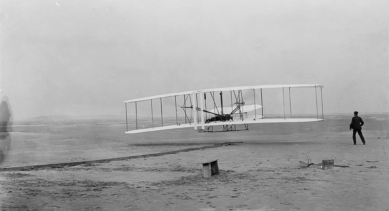 wright-brothers-1386238_1280.jpg